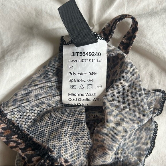 3/$20 Shein Cheetah Mesh Rauche Top - Picture 4 of 4